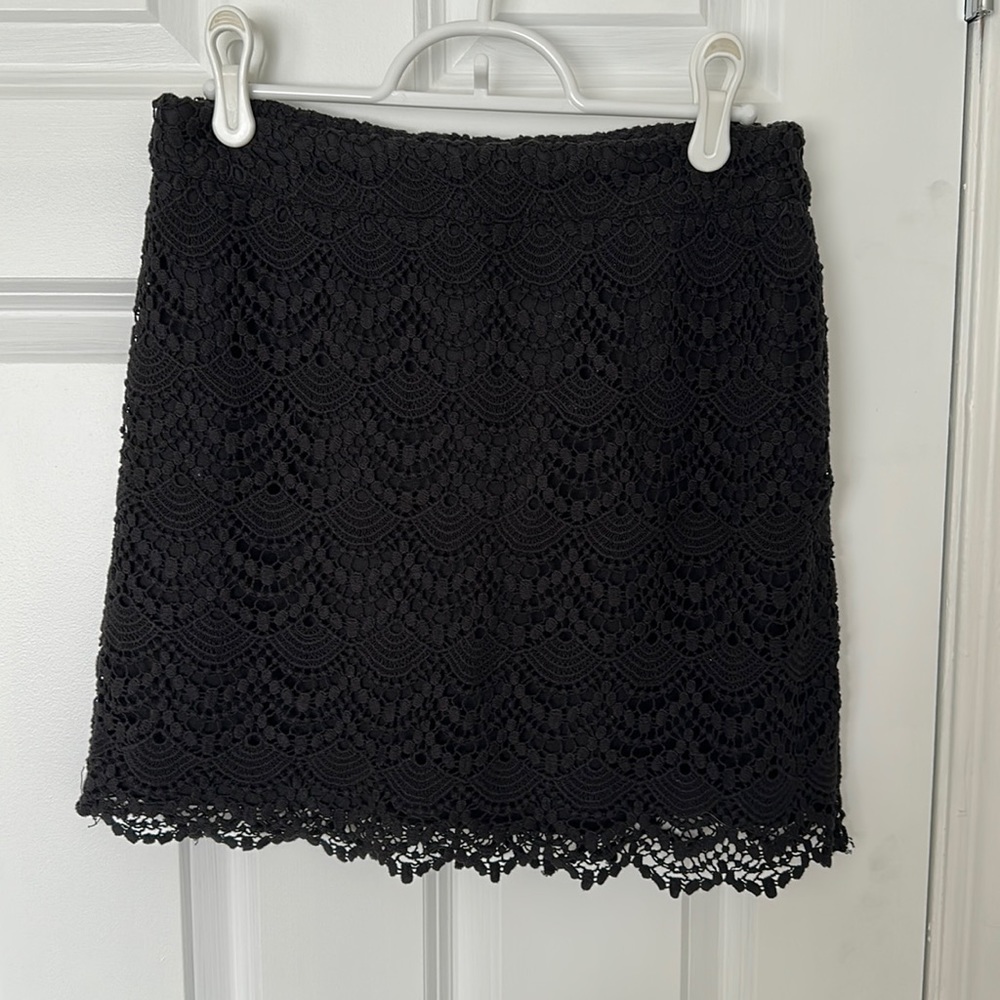 Black lace mini skirt from Forever 21. Size small.